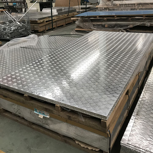 alumínium-padló